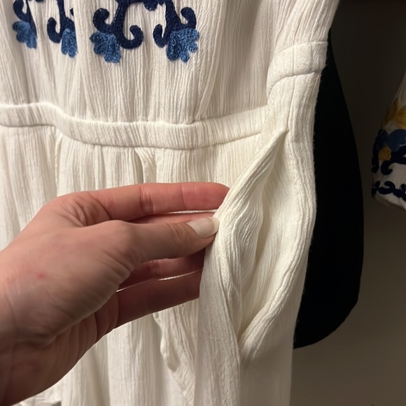 Lovers + Friends || Embroidered Romper - Picture 8 of 8